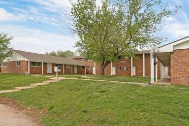 Main picture of 2929 East University Street - 12