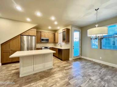 Main picture of 4816 N Woodmere Fairway