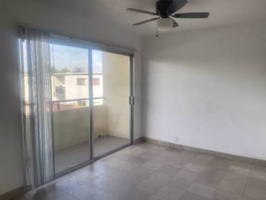 Main picture of 390 E Madison Ave