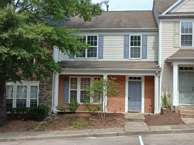 Main picture of 514 Walnut Woods Dr