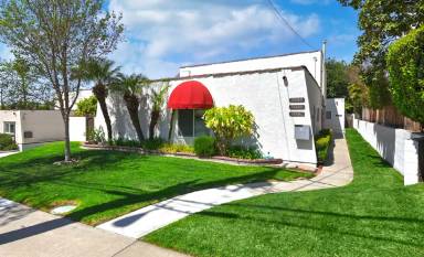 Main picture of 18645 Oriente Dr