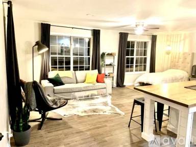 Main picture of 604 Watson St