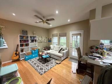 Main picture of 3809 Spicewood Springs Rd