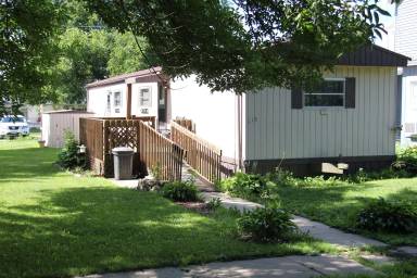 Main picture of 113 W Elm St