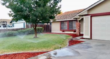 Main picture of 142 Apricot Ct