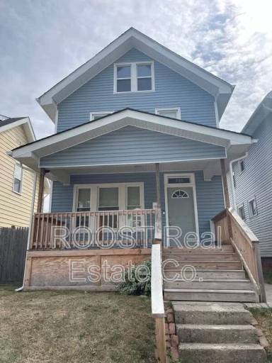 Main picture of 735 Siebert St