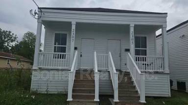 Main picture of 2307 Piety St