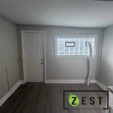 Main picture of 7419 Rutherford St