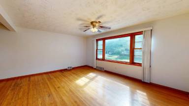Main picture of 3239 Silsby Rd