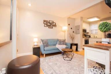 Main picture of 23 Jay St