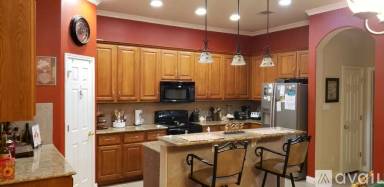 Main picture of 1405 River Birch Way
