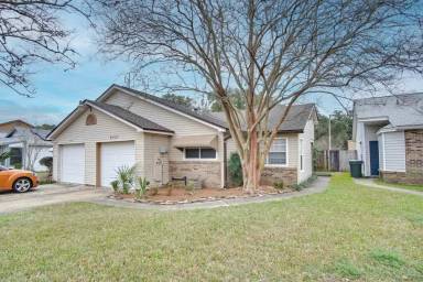 Main picture of 6337 Langley Place Rd