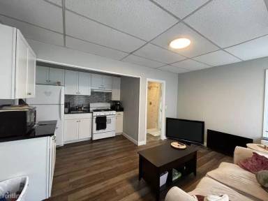 Main picture of 12 Cedar St