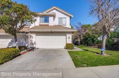 Main picture of 160 Bear Ct