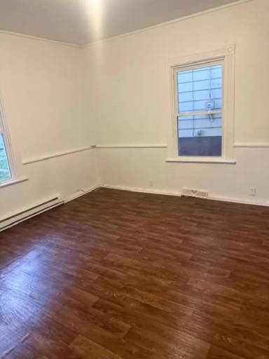 Main picture of 2700 Loraine St