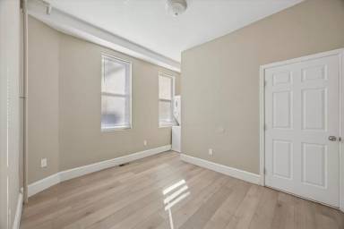 Main picture of 2118 Orthodox St