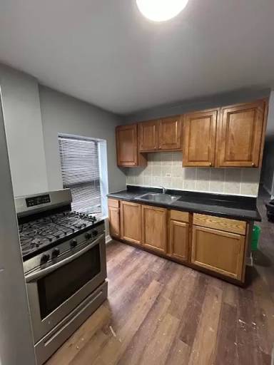 Main picture of 1531 S Kenneth Ave