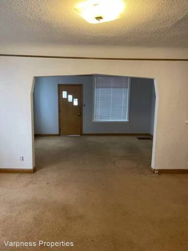 Main picture of 2532 Jackson St NE