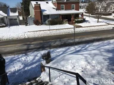 Main picture of 1304 S Houston Ave