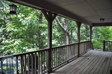 Main picture of 131 Hummingbird Hill Dr