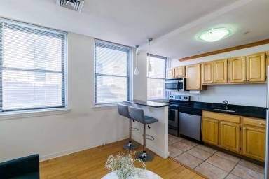 Main picture of 1939 Chestnut St
