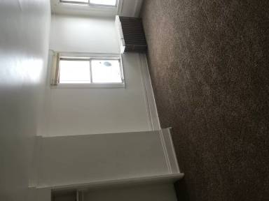 Main picture of 1715 1/2 Jancey St