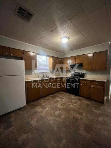 Main picture of 107 Spanish Pl