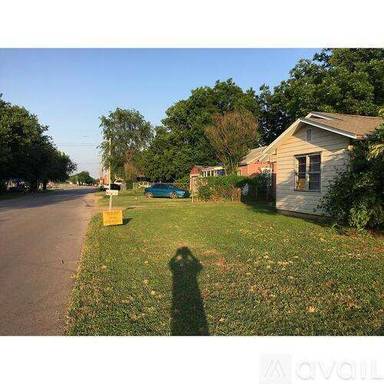 Main picture of 1310 W Cypress Ave