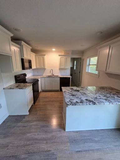 Main picture of 171 E Morris Ave