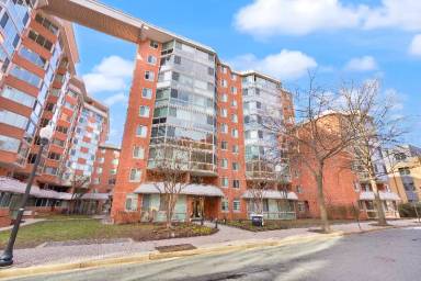 Main picture of 1024 N Utah St