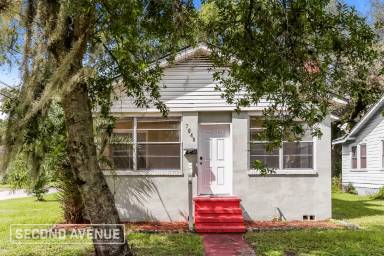 Main picture of 7048 Alpine St