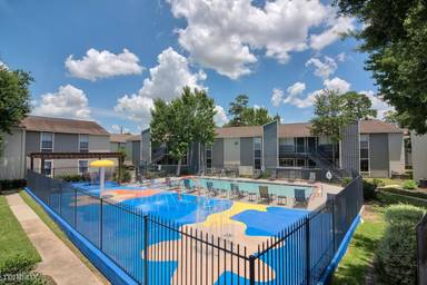 Main picture of The Pointe at Cypress Woods