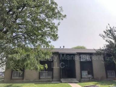 Main picture of 2523 S Lakecrest Dr