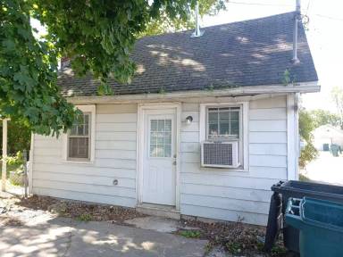 Main picture of 1921 S Hackley St