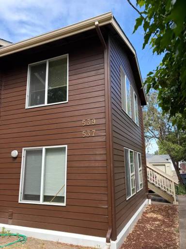 Main picture of 539 NW 21st St