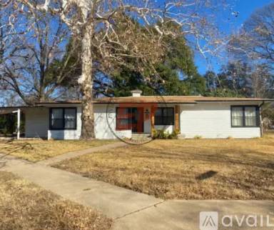 Main picture of 3601 E Brookview Dr