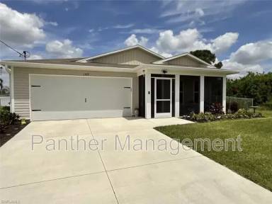 Main picture of 1519 NE 33rd Ln