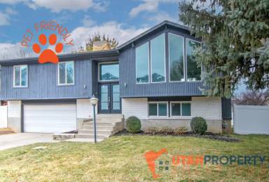 Main picture of 9852 S Pinehurst Dr