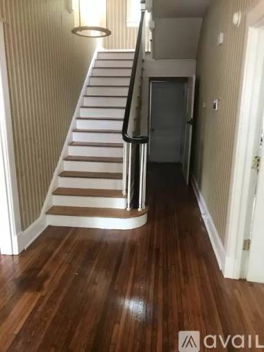 Main picture of 940 Green St