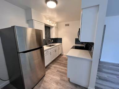 Main picture of 2013 N 49th St