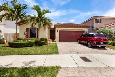 Main picture of 17573 SW 155th Ct