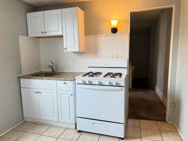 Main picture of 218 E Liberty St