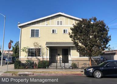Main picture of 6518 S Broadway