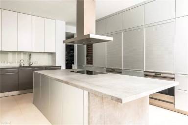 Main picture of 217 Zoe Way