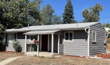 Main picture of 441 Cragmore St