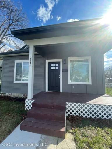 Main picture of 2312 E Gordon Ave