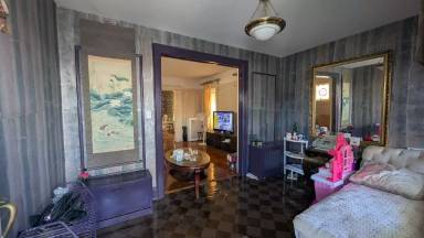 Main picture of 1615 W 4th St