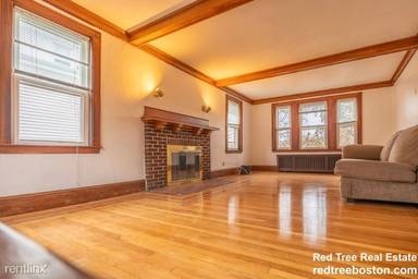 Main picture of 116 Lake St