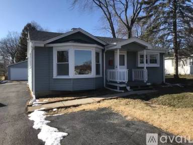 Main picture of 218 S Morgan Ave