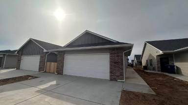 Main picture of 12483 W Blanford St
